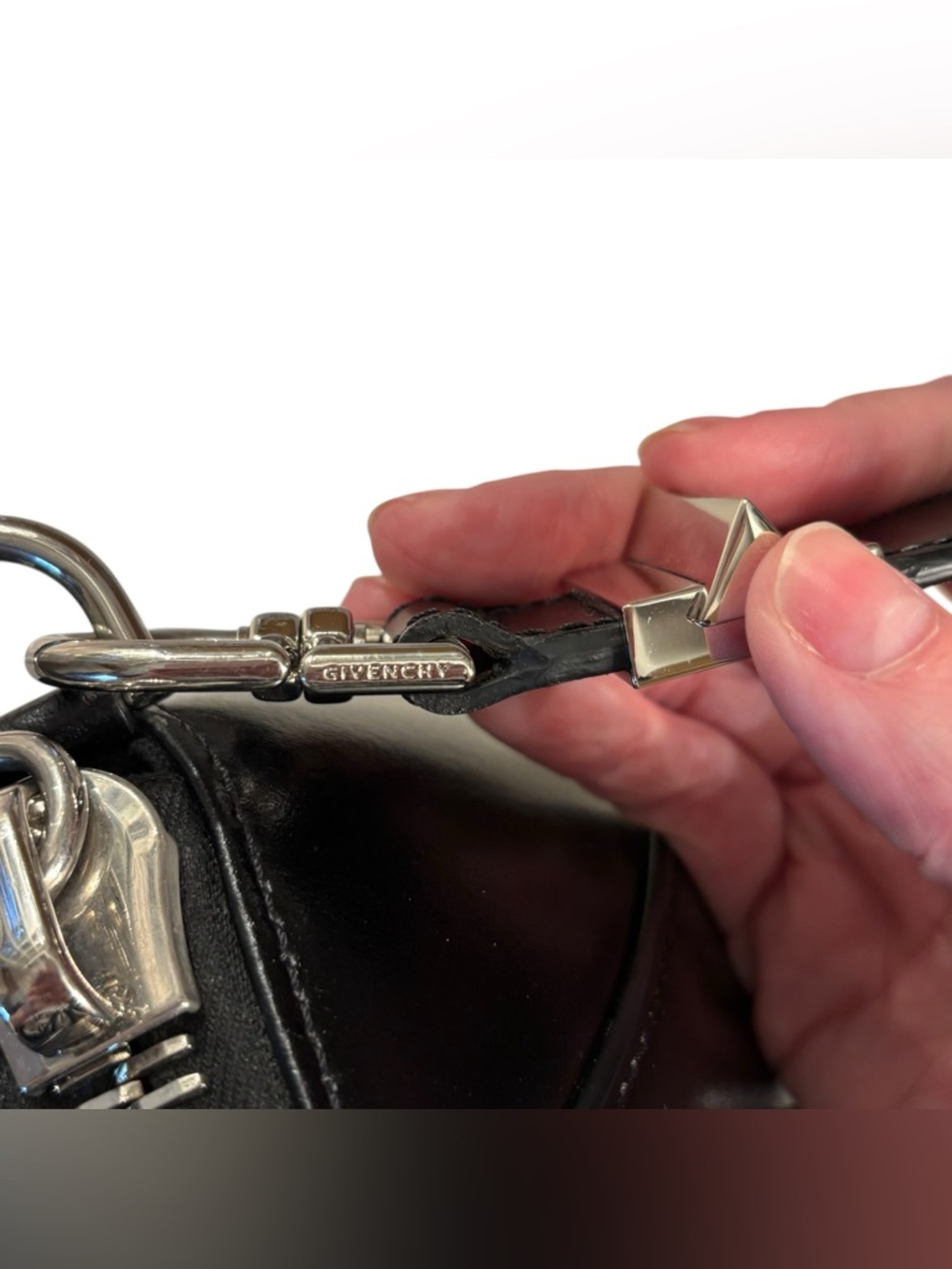 Givenchy Antigona Small Black Calfskin Satchel Shoulder Bag - Picture 11 of 16